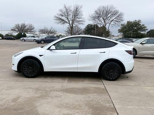 2023 Tesla Model Y Long Range Dual Motor All-Wheel Drive