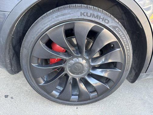 2022 Tesla Model Y Performance Dual Motor All-Wheel Drive