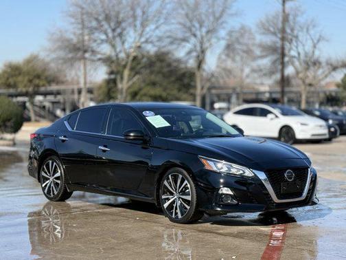 2020 Nissan Altima Platinum VC-Turbo FWD