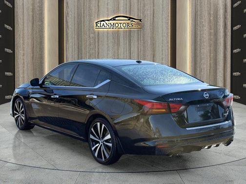 2020 Nissan Altima Platinum VC-Turbo FWD