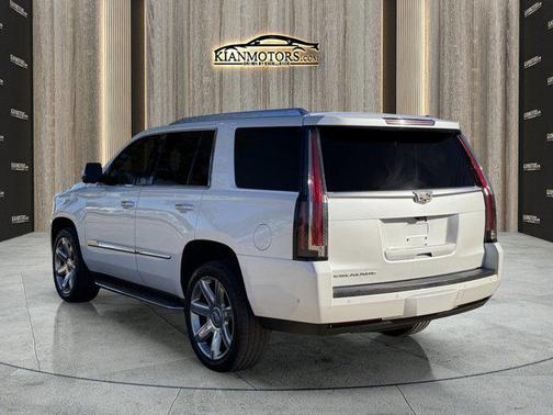 2018 Cadillac Escalade Premium Luxury