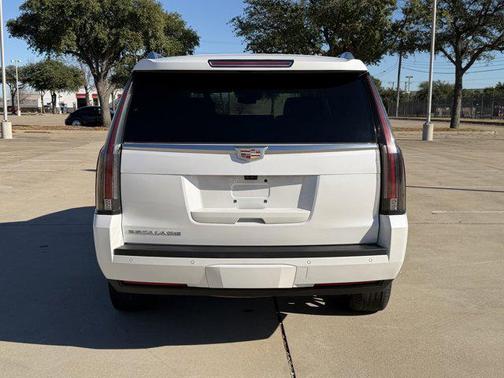 2020 Cadillac Escalade Premium Luxury