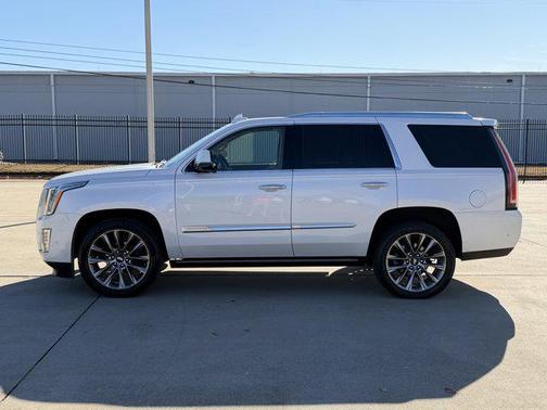 2020 Cadillac Escalade Premium Luxury