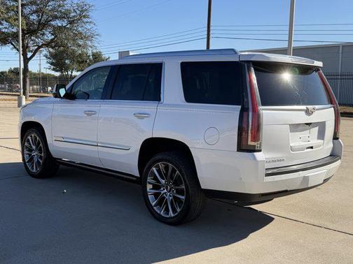 2020 Cadillac Escalade Premium Luxury