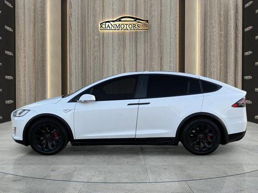 Solid White 2016 Tesla Model X P90D