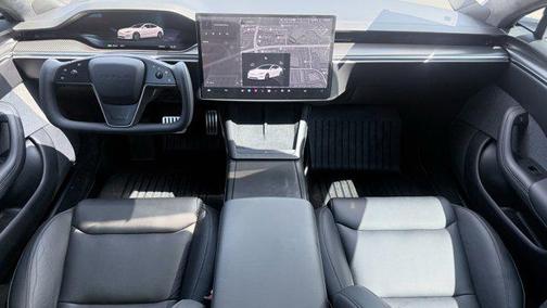 2022 Tesla Model S Plaid