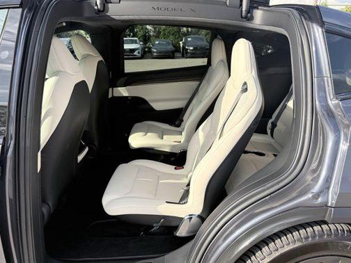 2023 Tesla Model X Dual Motor All-Wheel Drive Standard Range