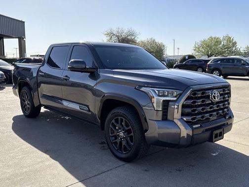2022 Toyota Tundra Platinum