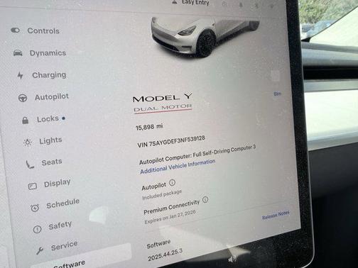 2022 Tesla Model Y Performance Dual Motor All-Wheel Drive