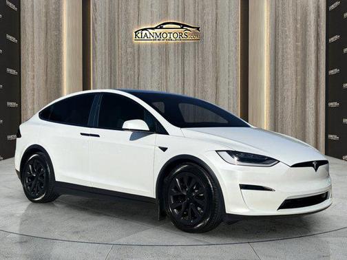 2022 Tesla Model X Plaid Tri Motor All-Wheel Drive