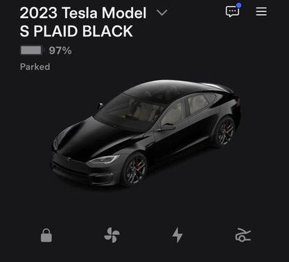 2023 Tesla Model S Plaid