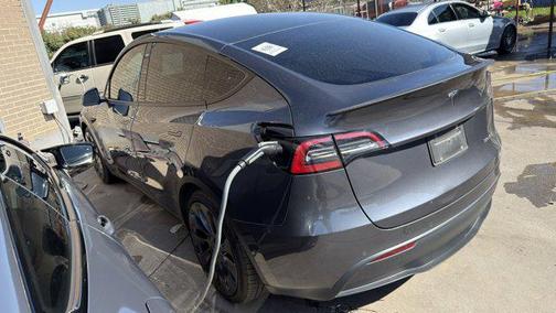 2022 Tesla Model Y Performance Dual Motor All-Wheel Drive