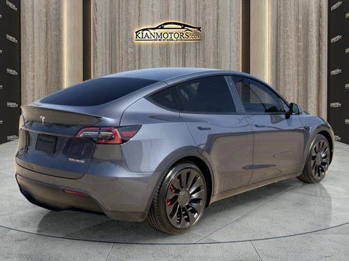 2022 Tesla Model Y Performance Dual Motor All-Wheel Drive