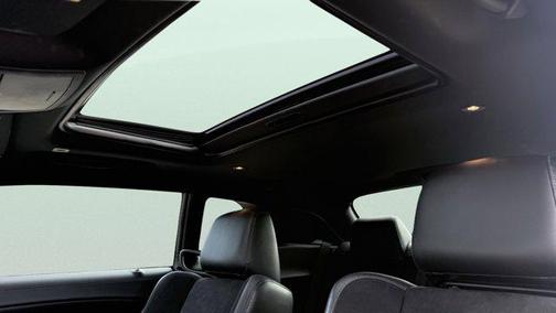 Pitch Black Clearcoat 2022 Dodge Challenger R/T