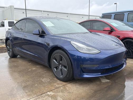 Deep Blue Metallic 2023 Tesla Model 3 Standard Range