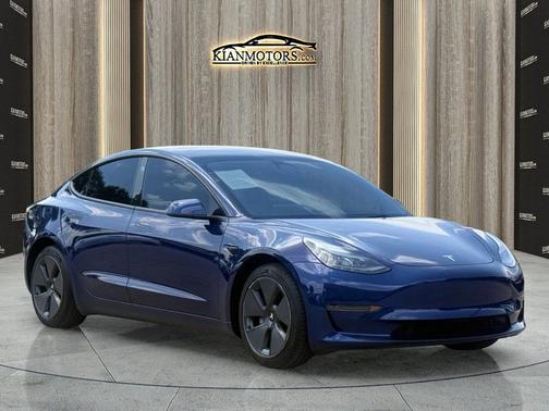 Deep Blue Metallic 2023 Tesla Model 3 Standard Range