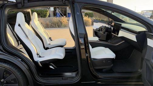 2022 Tesla Model X Dual Motor All-Wheel Drive