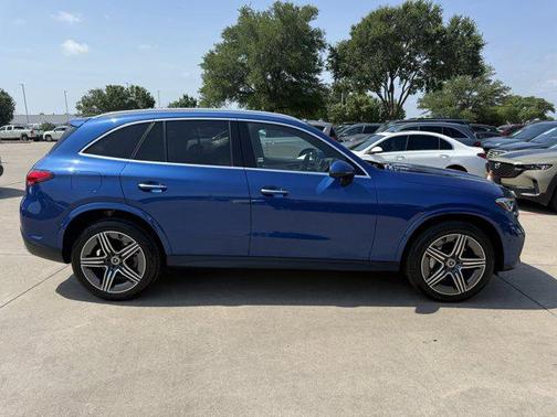2023 Mercedes-Benz GLC 300 Base