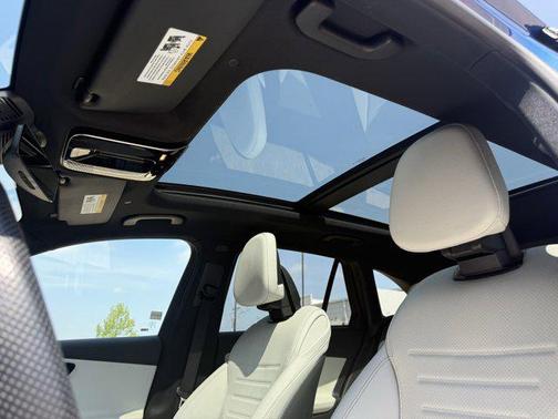 2023 Mercedes-Benz GLC 300 Base