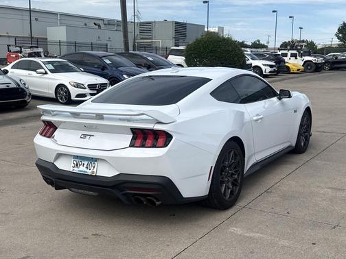 Oxford White 2024 Ford Mustang GT Premium
