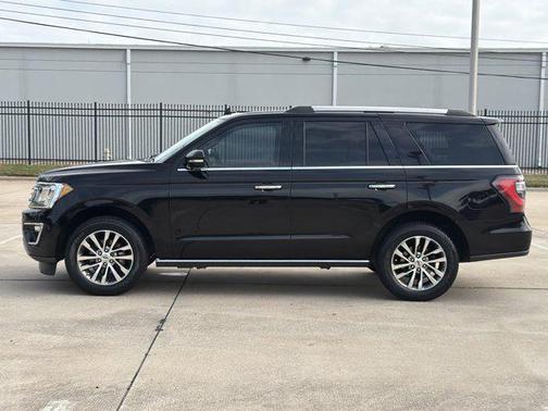 Black 2018 Ford Expedition Limited