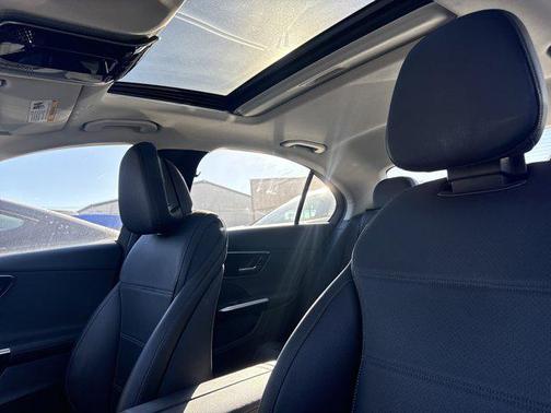 2023 Mercedes-Benz C-Class Sedan