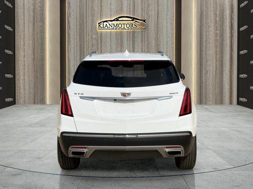 White 2024 Cadillac XT5 Premium Luxury