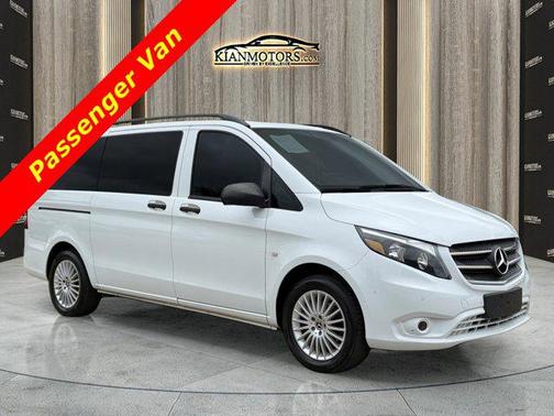 2018 Mercedes-Benz Metris Base