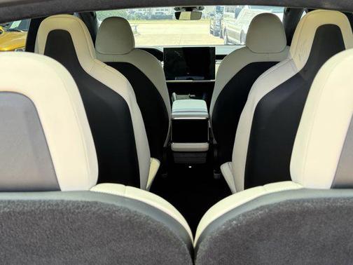 2023 Tesla Model X Plaid Tri Motor All-Wheel Drive