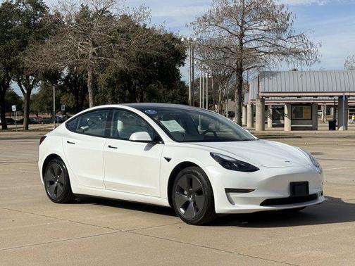 2023 Tesla Model 3 Standard Range