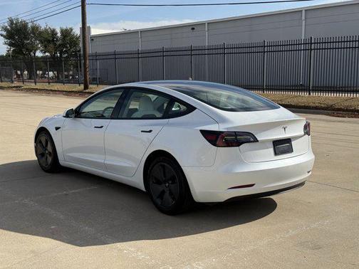2023 Tesla Model 3 Standard Range