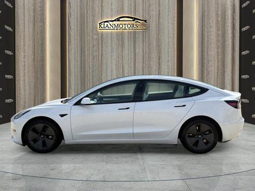 2023 Tesla Model 3 Standard Range