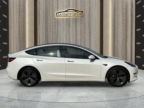 2023 Tesla Model 3 Standard Range