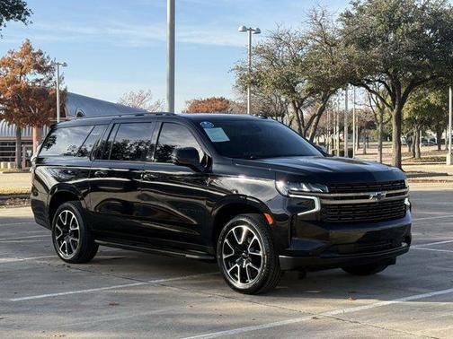 2021 Chevrolet Suburban RST