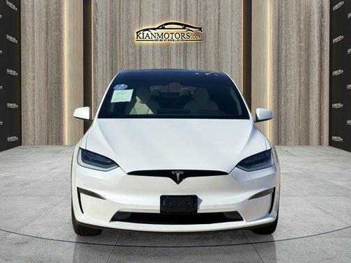 2022 Tesla Model X Plaid Tri Motor All-Wheel Drive