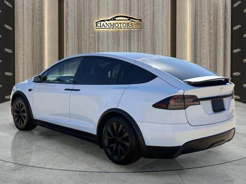 2022 Tesla Model X Plaid Tri Motor All-Wheel Drive
