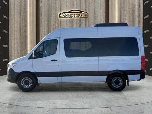 2025 Mercedes-Benz Sprinter 2500 Standard Roof