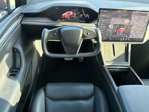 2023 Tesla Model X Standard Range