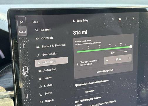 2023 Tesla Model X Standard Range