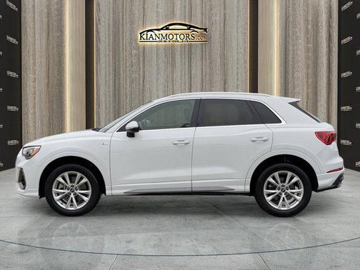 2021 Audi Q3 45 S line Premium