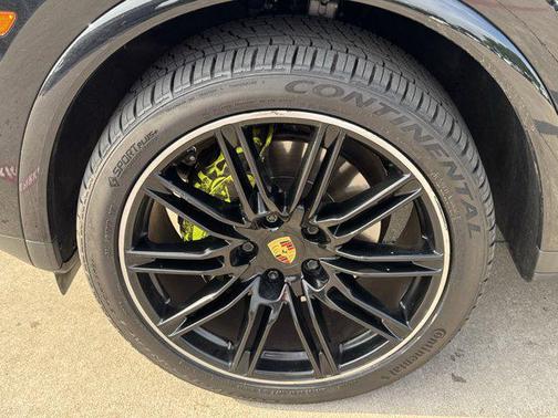 2017 Porsche Cayenne E-Hybrid S