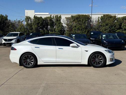 2020 Tesla Model S Performance