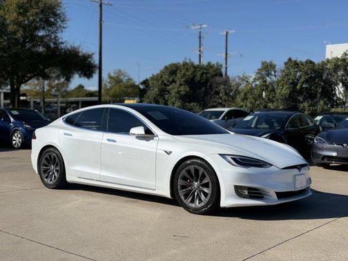 2020 Tesla Model S Performance