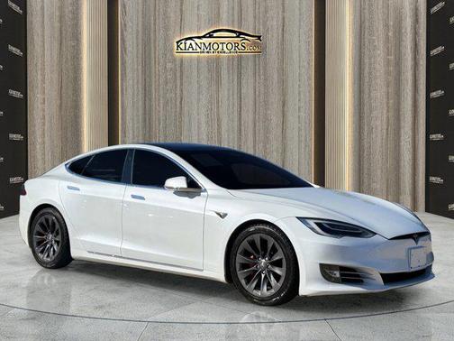2020 Tesla Model S Performance