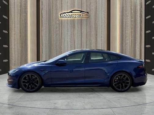 Deep Blue Metallic 2023 Tesla Model S Standard Range