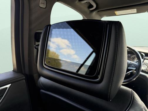 Stellar Black Metallic 2020 Cadillac XT6 Premium Luxury FWD