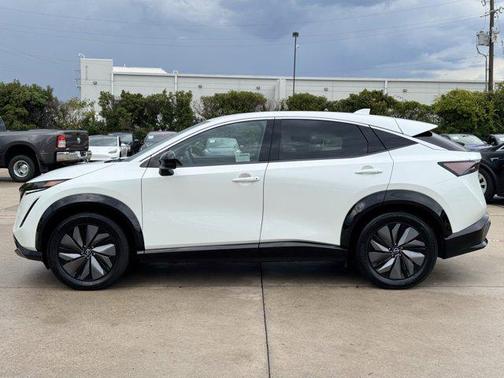 2025 Nissan ARIYA ENGAGE