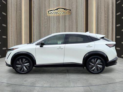 2025 Nissan ARIYA ENGAGE