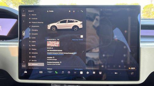 Pearl White Multi-Co 2024 Tesla Model X Plaid Tri Motor All-Wheel Drive