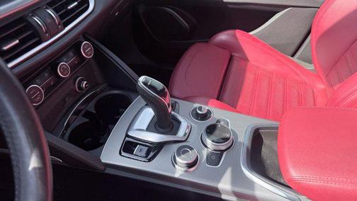 2023 Alfa Romeo Stelvio Veloce AWD